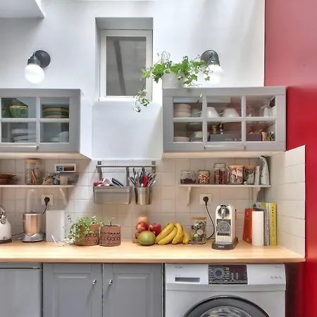 Chic Et Lumineux Centre Apartment
